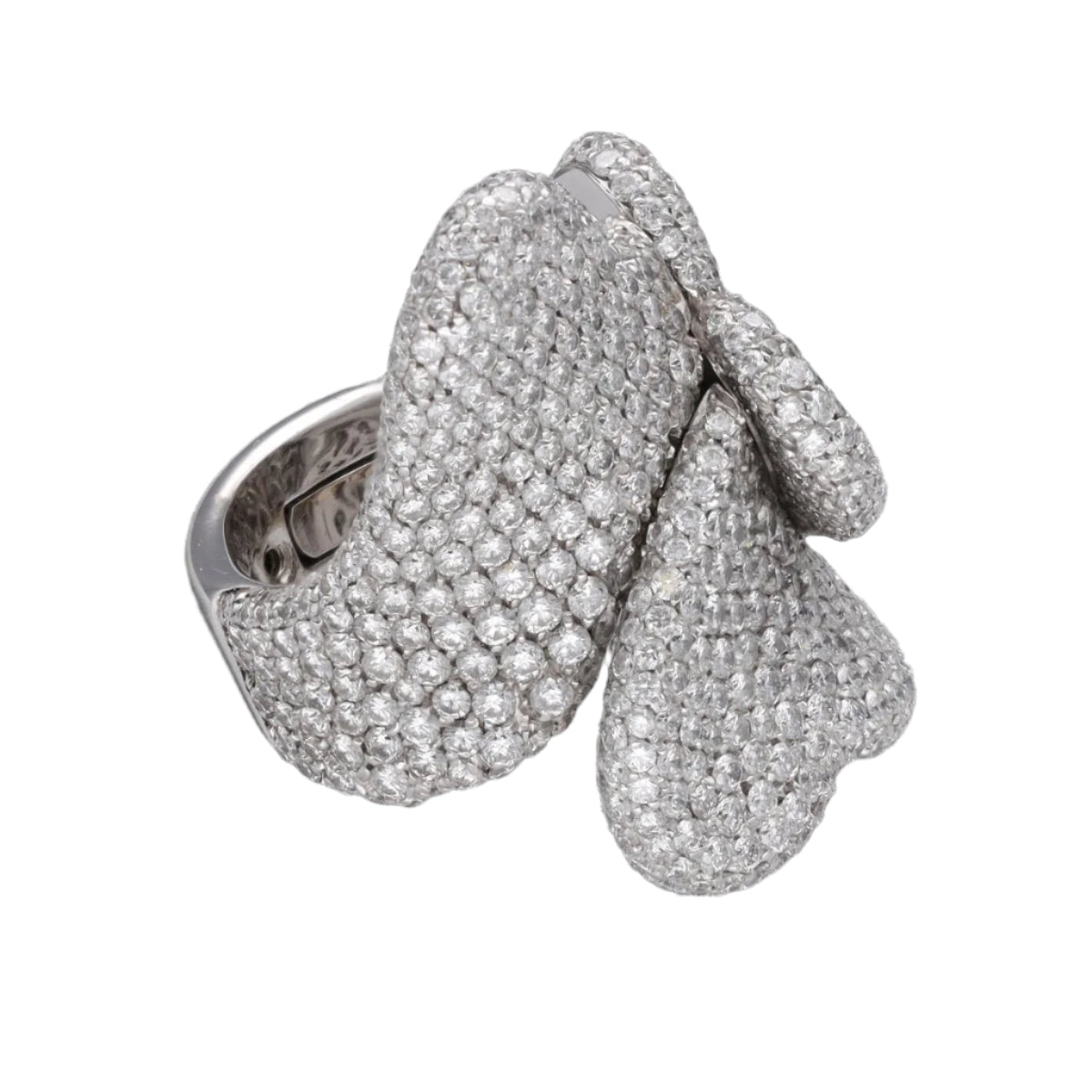 Bague Palmiero Coeurs sertie de 7,50 Cts de diamants brillants en or gris 18k. Taille 53. - Castafiore