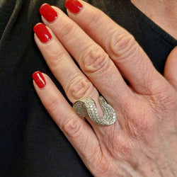 Bague pavage diamants en or blanc - Castafiore