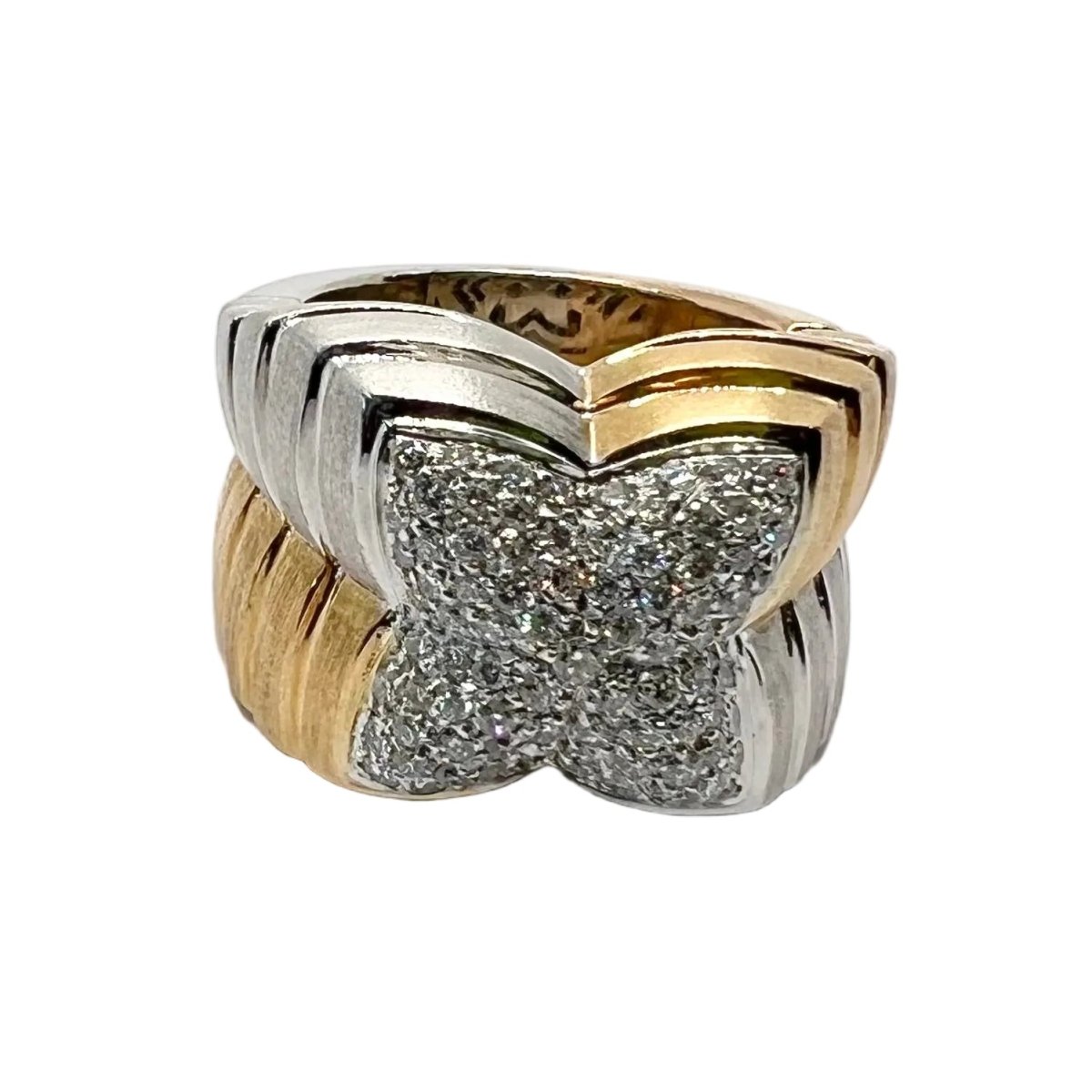 Bague Pavée BULGARI en or jaune, or blanc et diamants - Castafiore