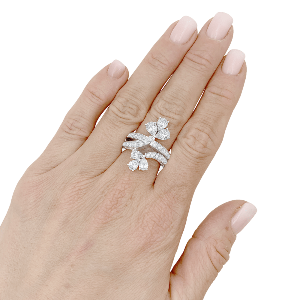 Bague Pavée CARTIER en platine et diamants - Castafiore