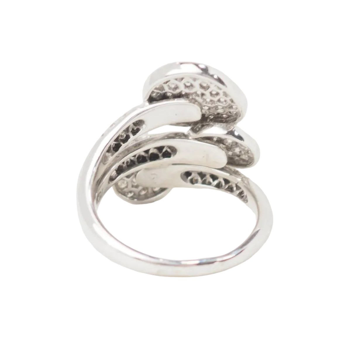 Bague Pavée en or blanc et diamants - Castafiore