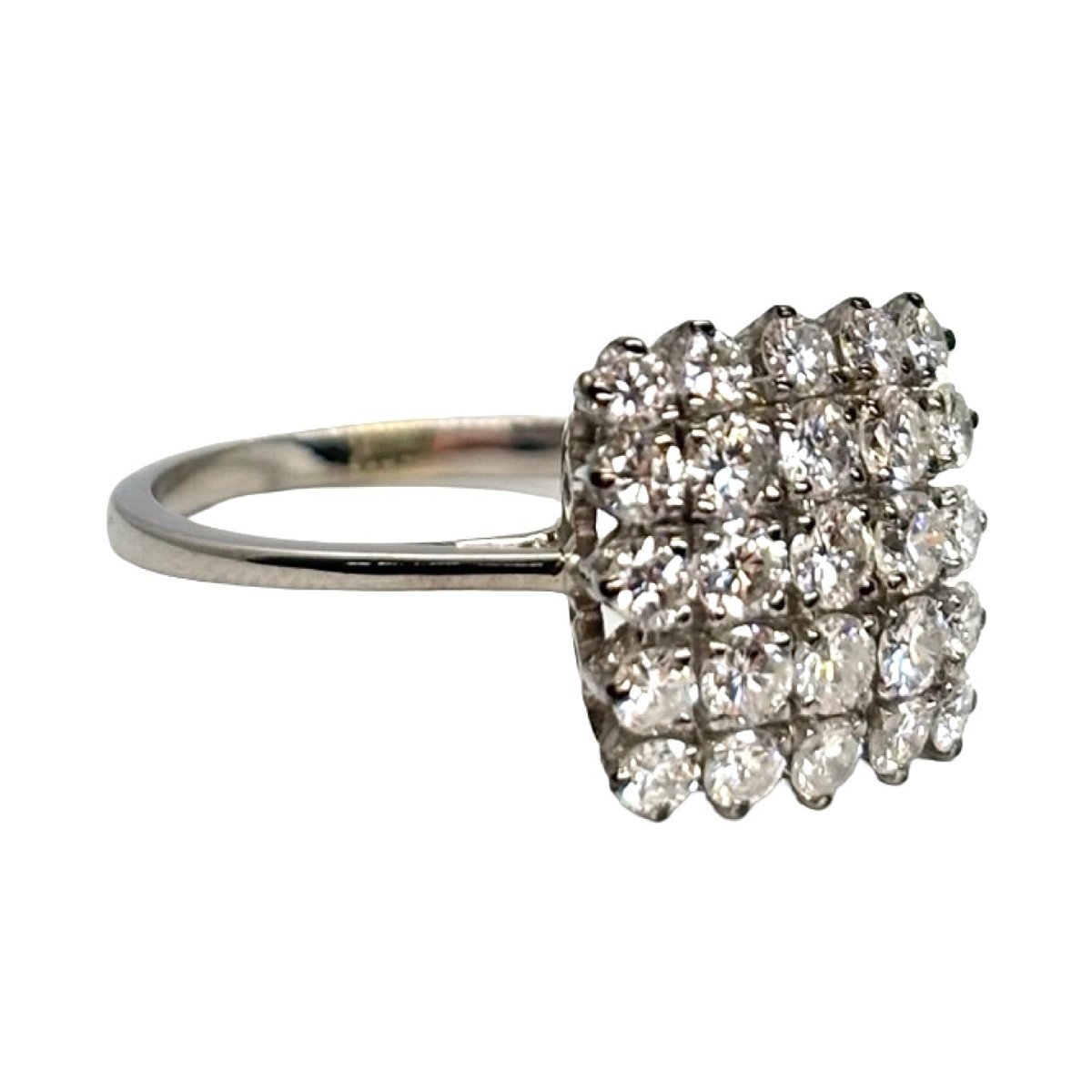 Bague Pavée en or blanc et diamants - Castafiore