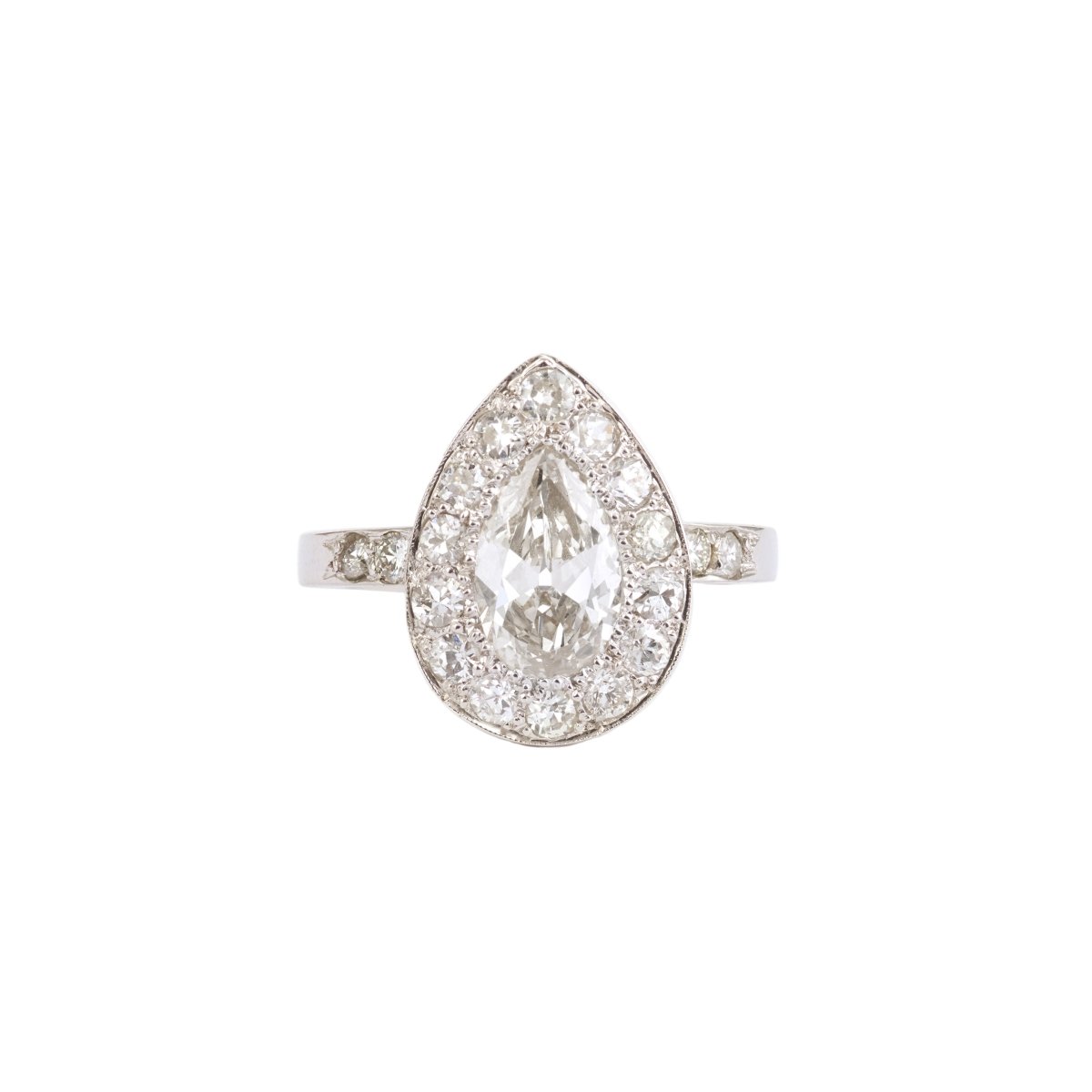 Bague Pavée en or blanc, platine et diamants - Castafiore