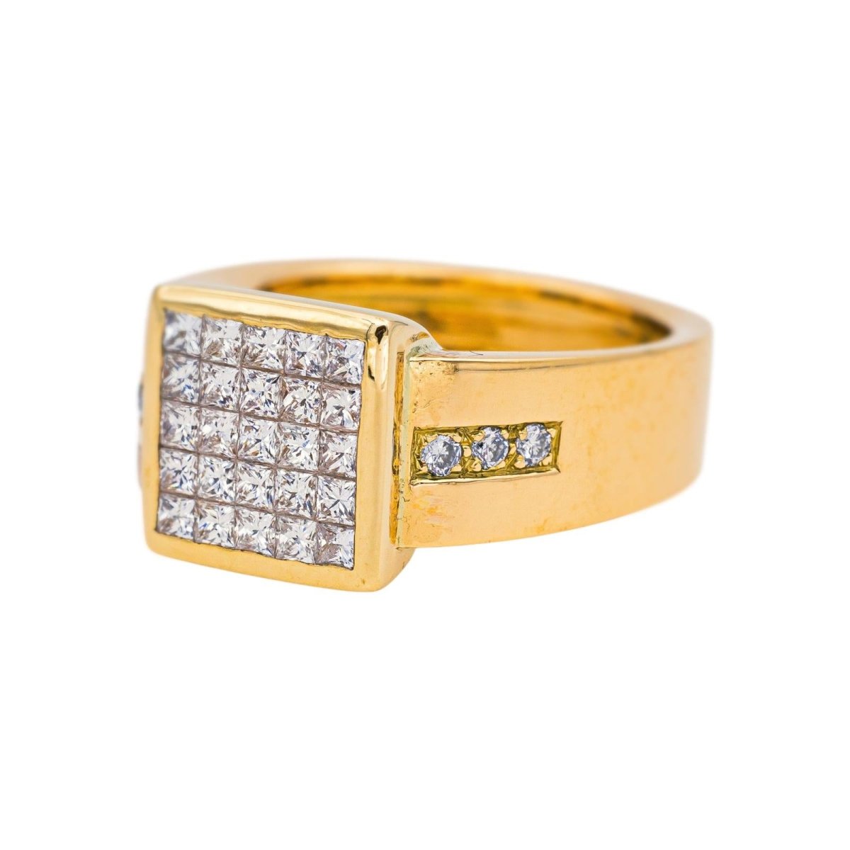 Bague Pavée en or jaune et diamant - Castafiore