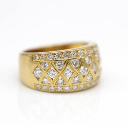 Bague Pavée en or jaune et diamants - Castafiore