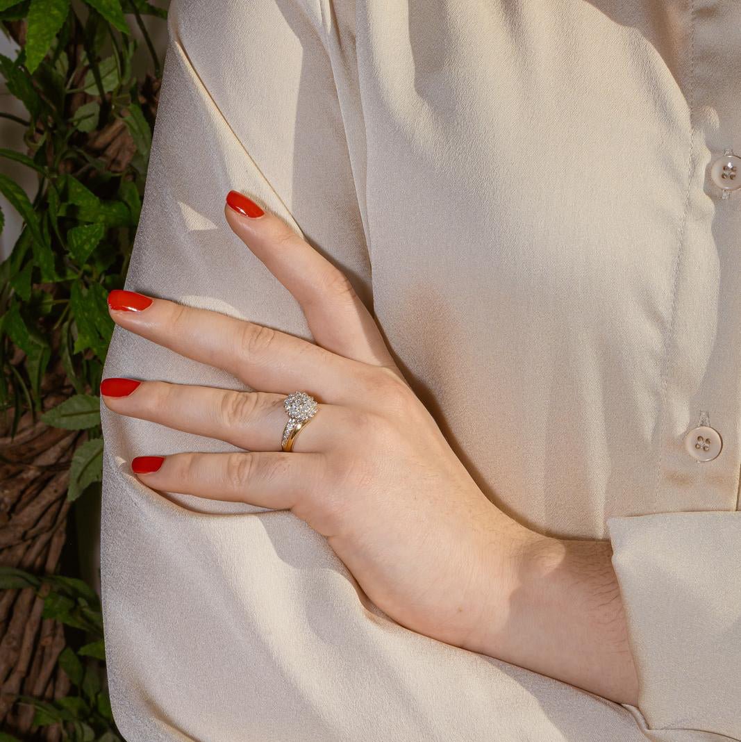 Bague Pavée en or jaune et diamants - Castafiore