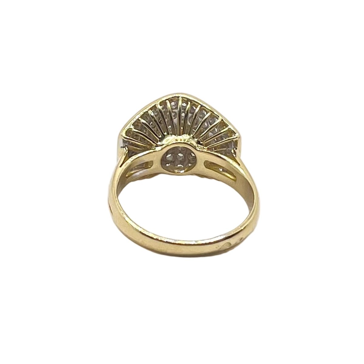 Bague Pavée en or jaune et diamants - Castafiore