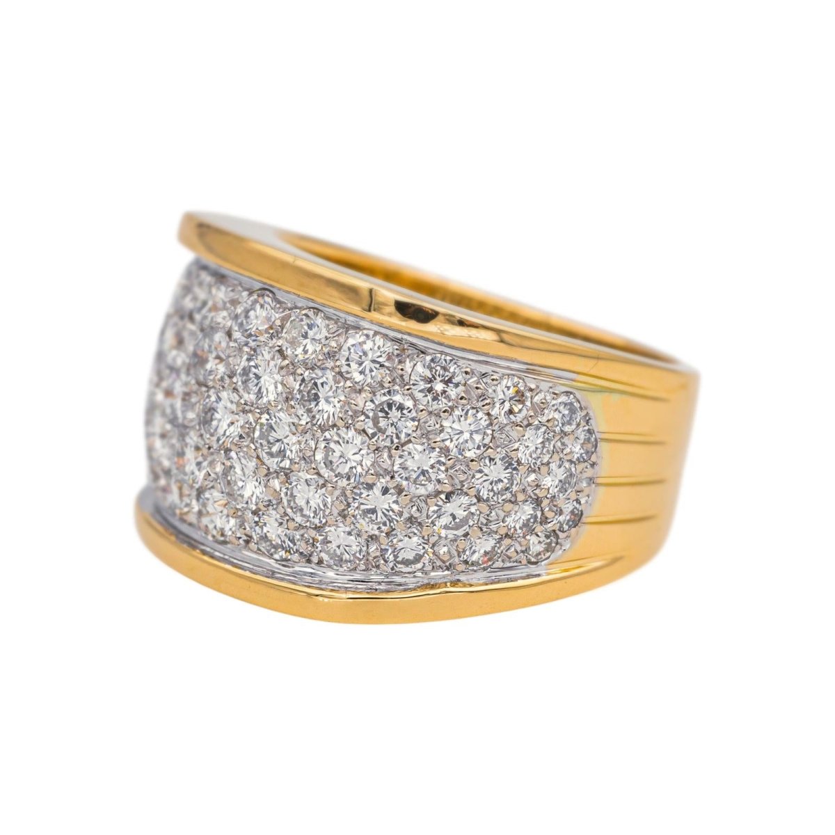 Bague Pavée en or jaune et diamants - Castafiore