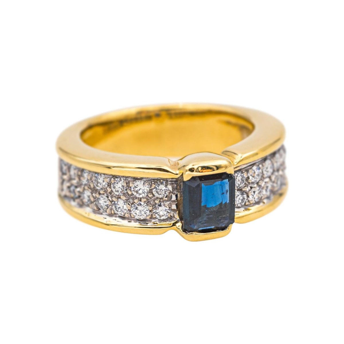 Bague Pavée en or jaune, or blanc, saphir et diamants - Castafiore