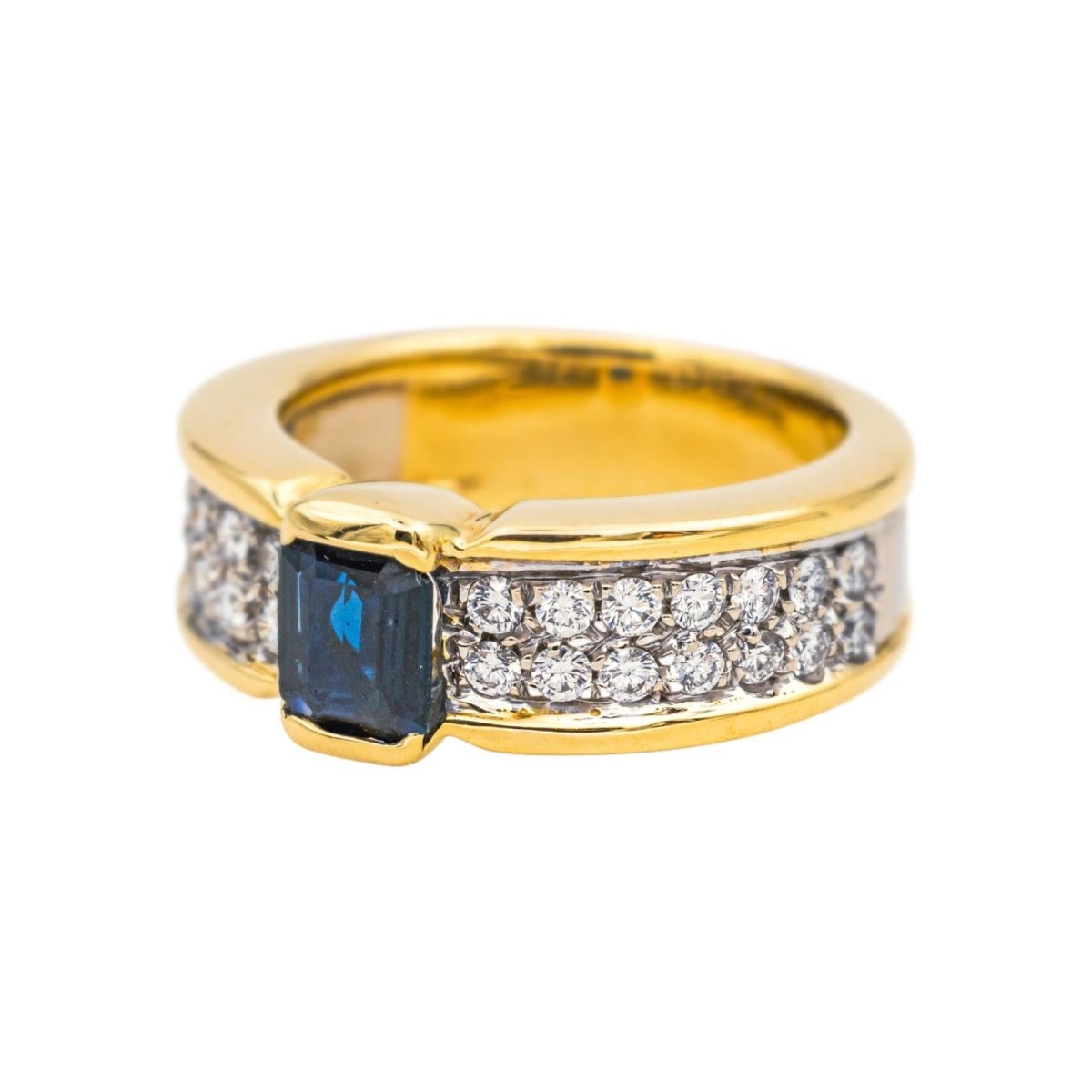 Bague Pavée en or jaune, or blanc, saphir et diamants - Castafiore