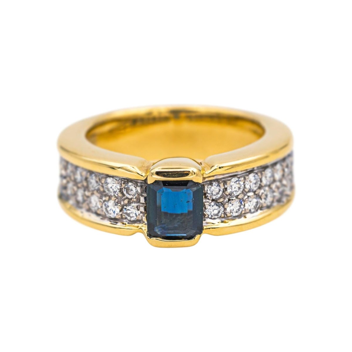 Bague Pavée en or jaune, or blanc, saphir et diamants - Castafiore