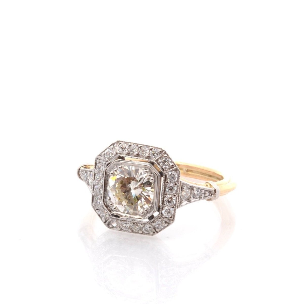 Bague Pavée en or jaune, platine et diamants - Castafiore