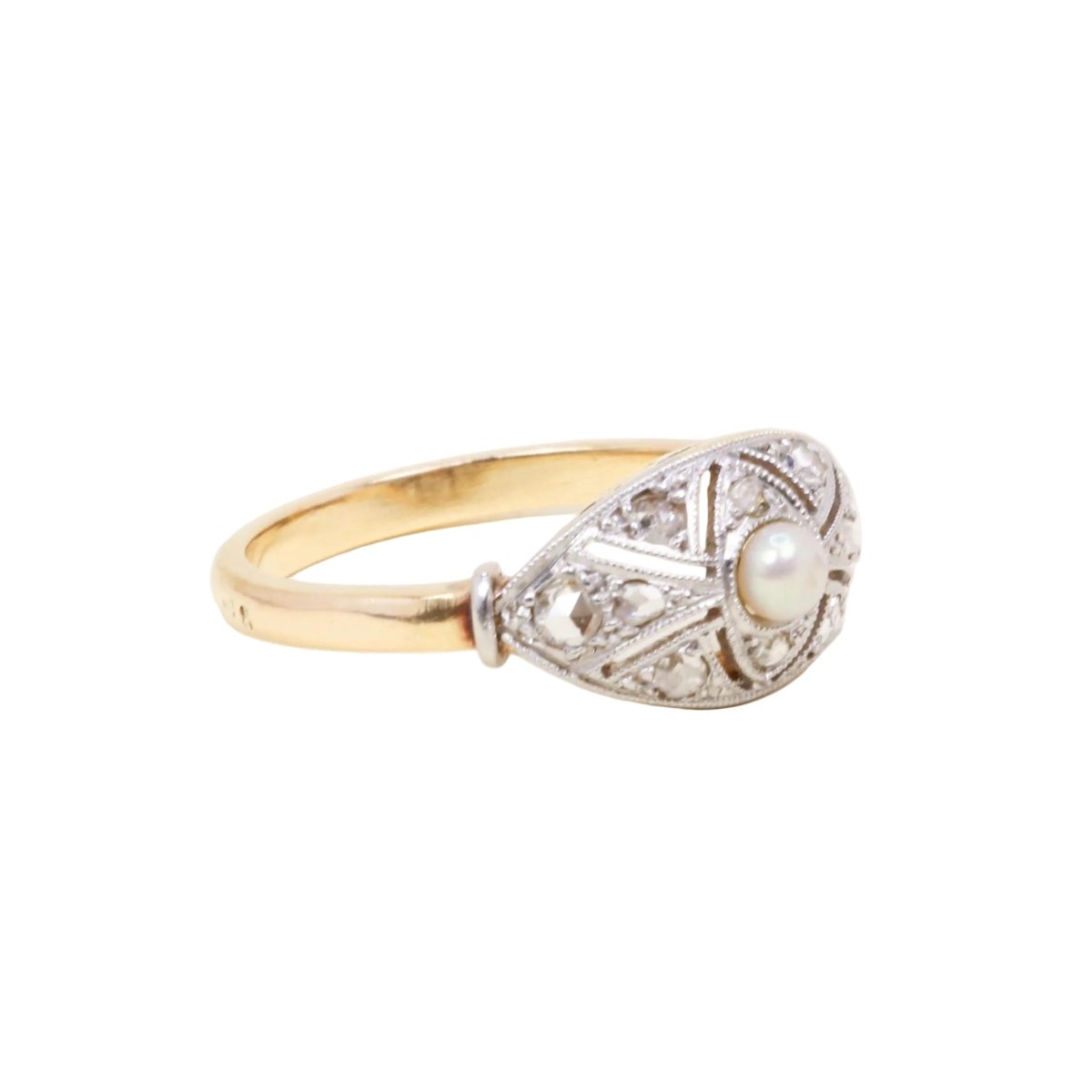 Bague Pavée en or jaune, platine, perle et diamants - Castafiore