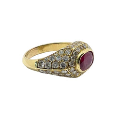 Bague Pavée en or jaune, rubis et diamants - Castafiore