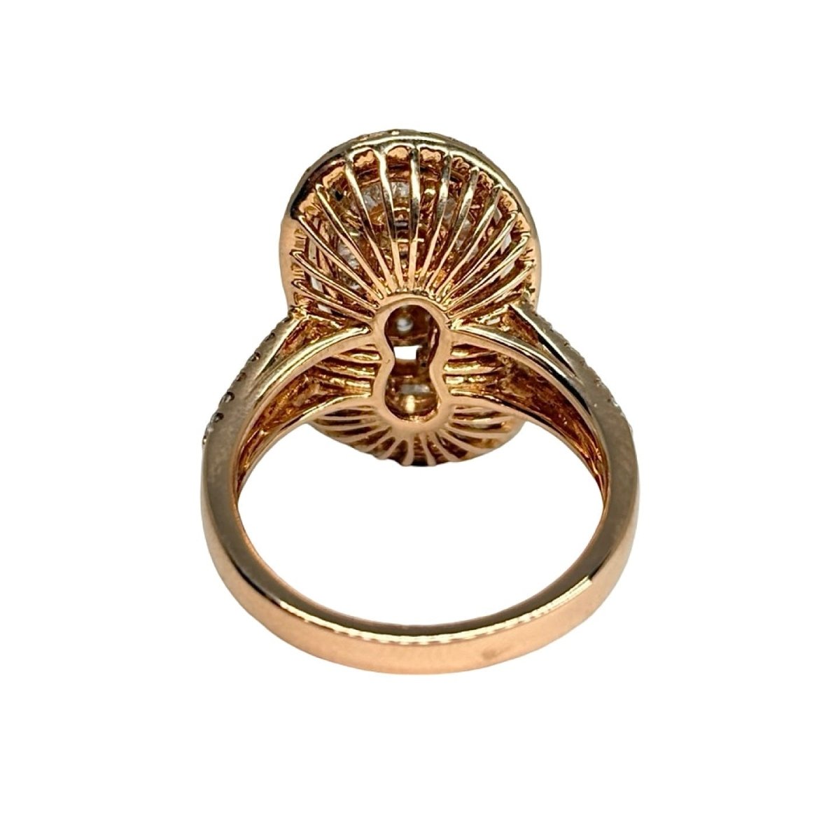 Bague Pavée en or rose et diamants - Castafiore