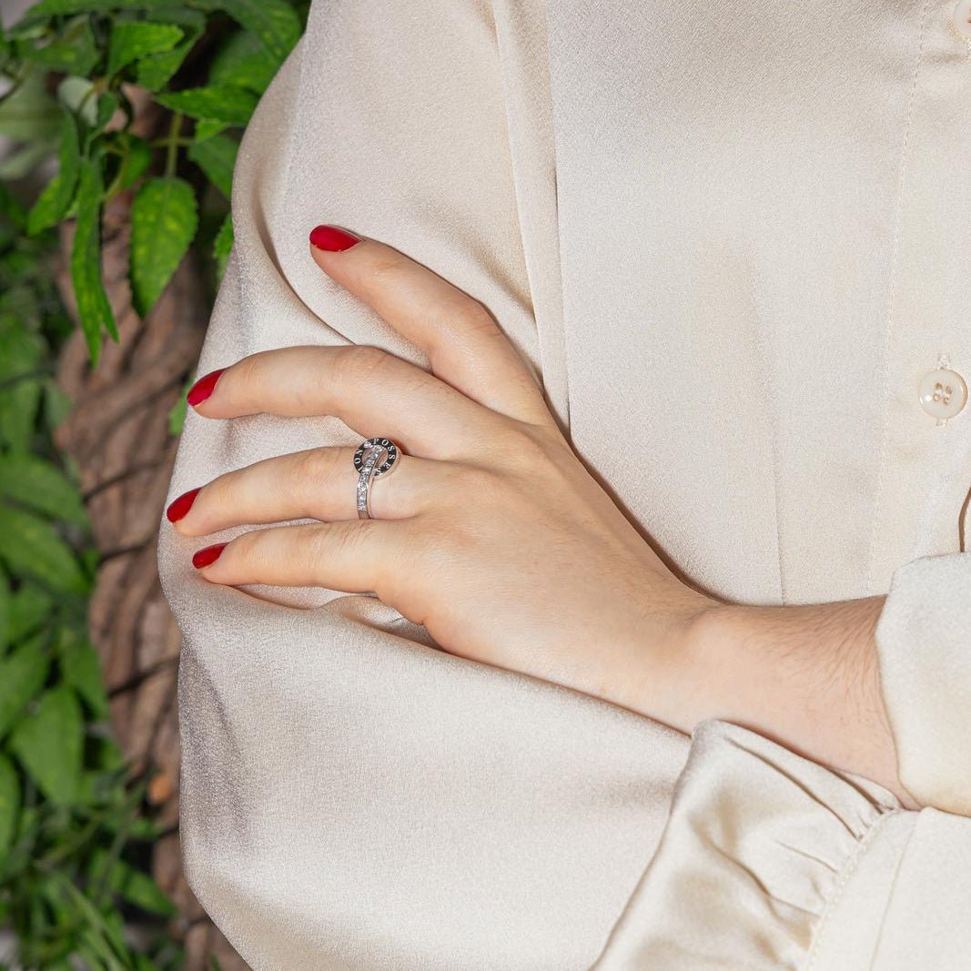 Bague Pavée PIAGET "Possession" en or blanc et diamants - Castafiore