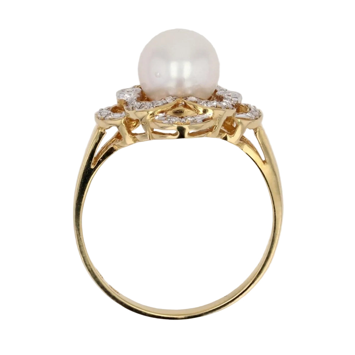 Bague perle de culture Akoya et sa monture ajourée et diamantée - Castafiore
