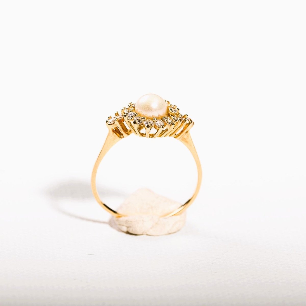 Bague perle et diamants en or jaune - Castafiore