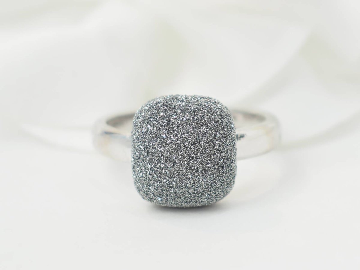 Bague Pesavento satinée en or blanc - Castafiore