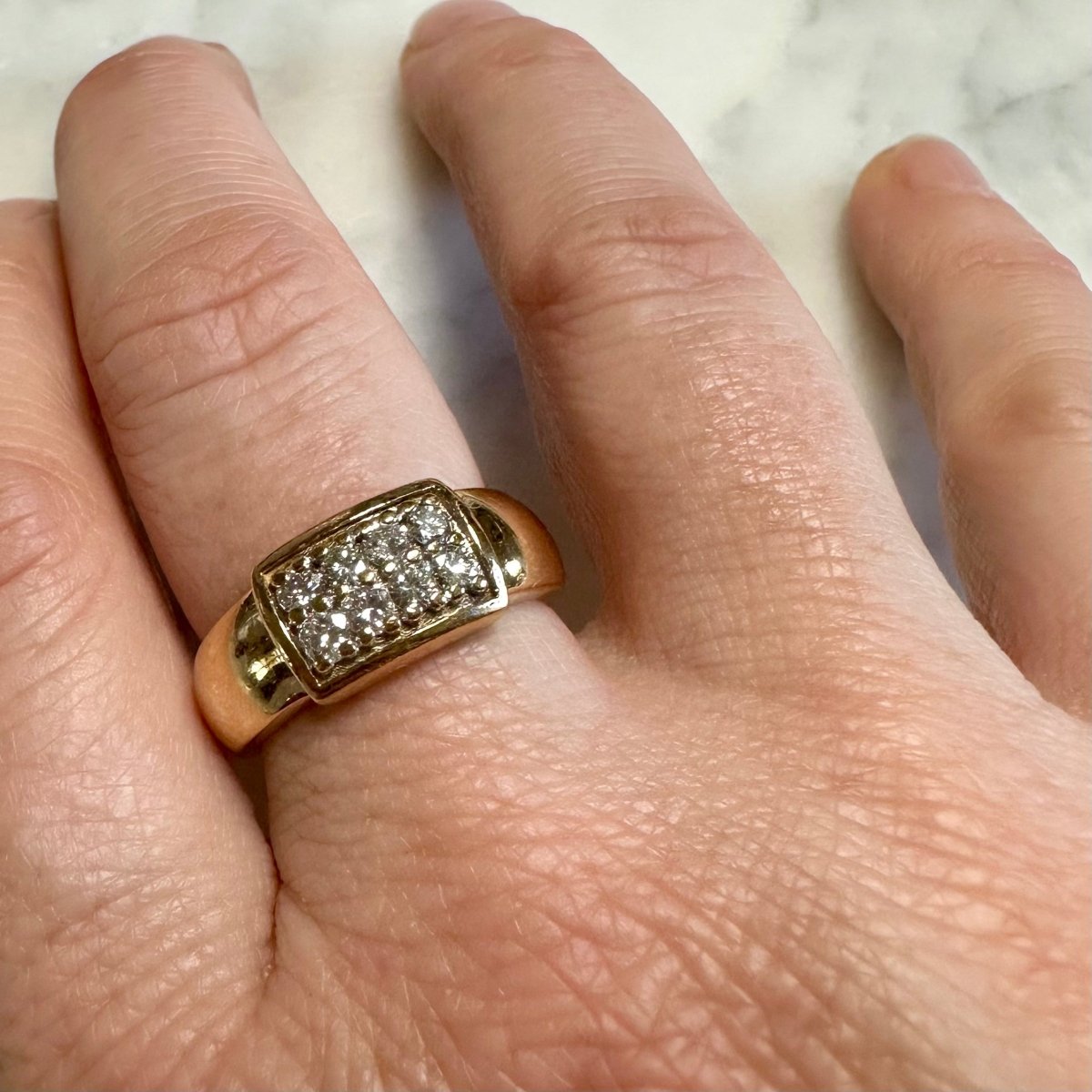 Bague plateau en or jaune et diamant - Castafiore