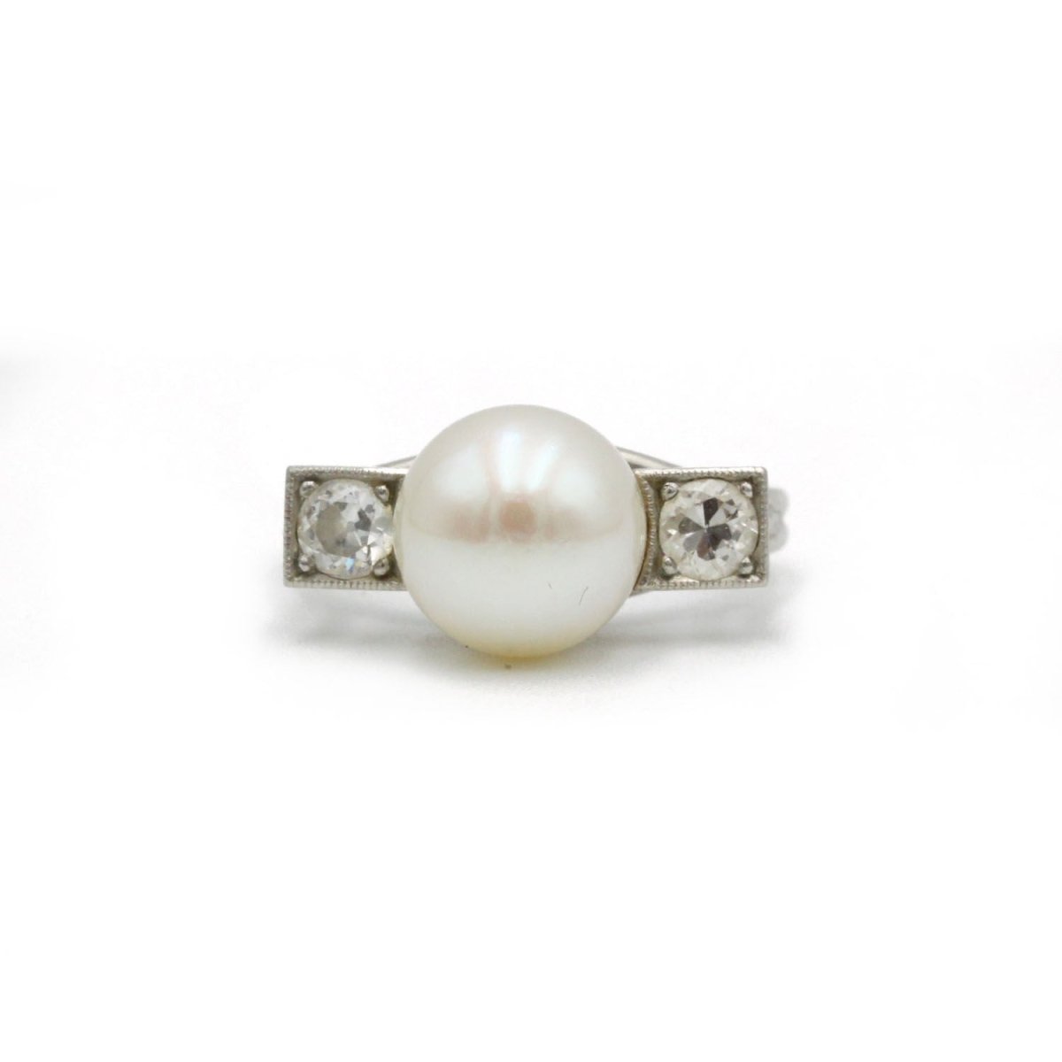 Bague - Platine, diamants et perle - Castafiore