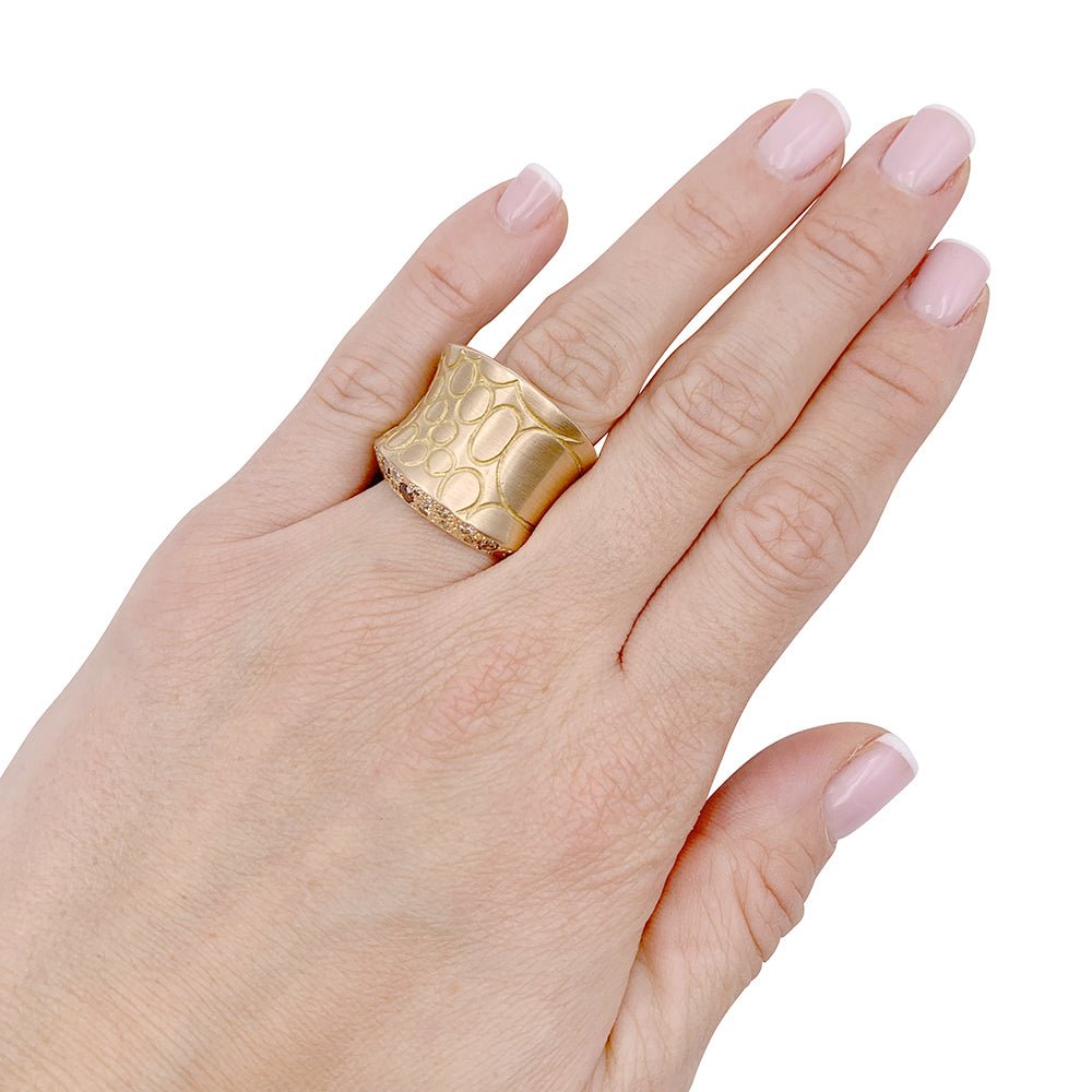 Bague Pomellato, "Cocco", or rose, diamant bruns. - Castafiore