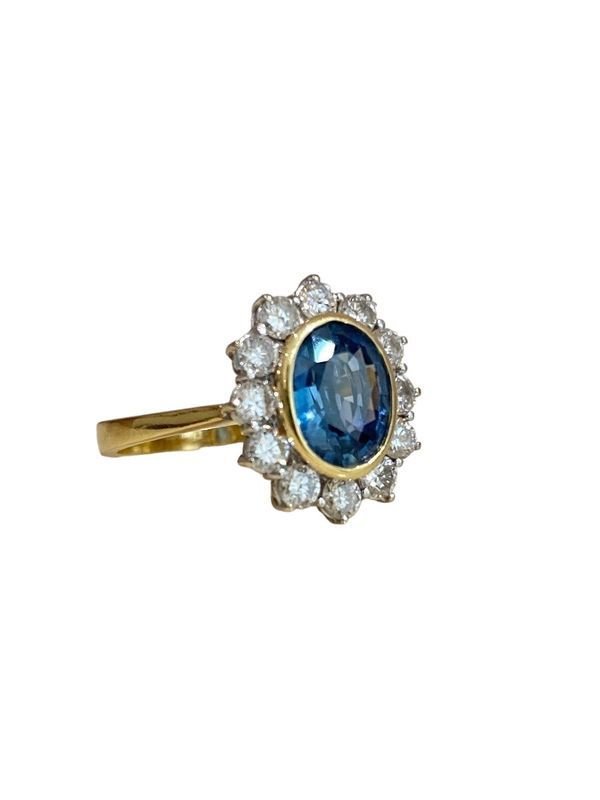 Bague Pompadour, en or 18k, saphir et diamants - Castafiore
