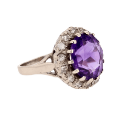 Bague Pompadour en or blanc, améthyste et diamants - Castafiore