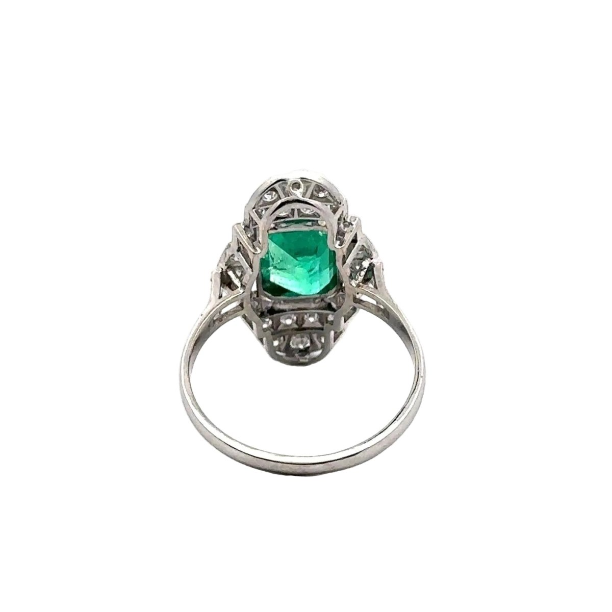 Bague Pompadour en or blanc, émeraude et diamants - Castafiore