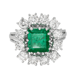 Bague Pompadour en or blanc, émeraude et diamants - Castafiore