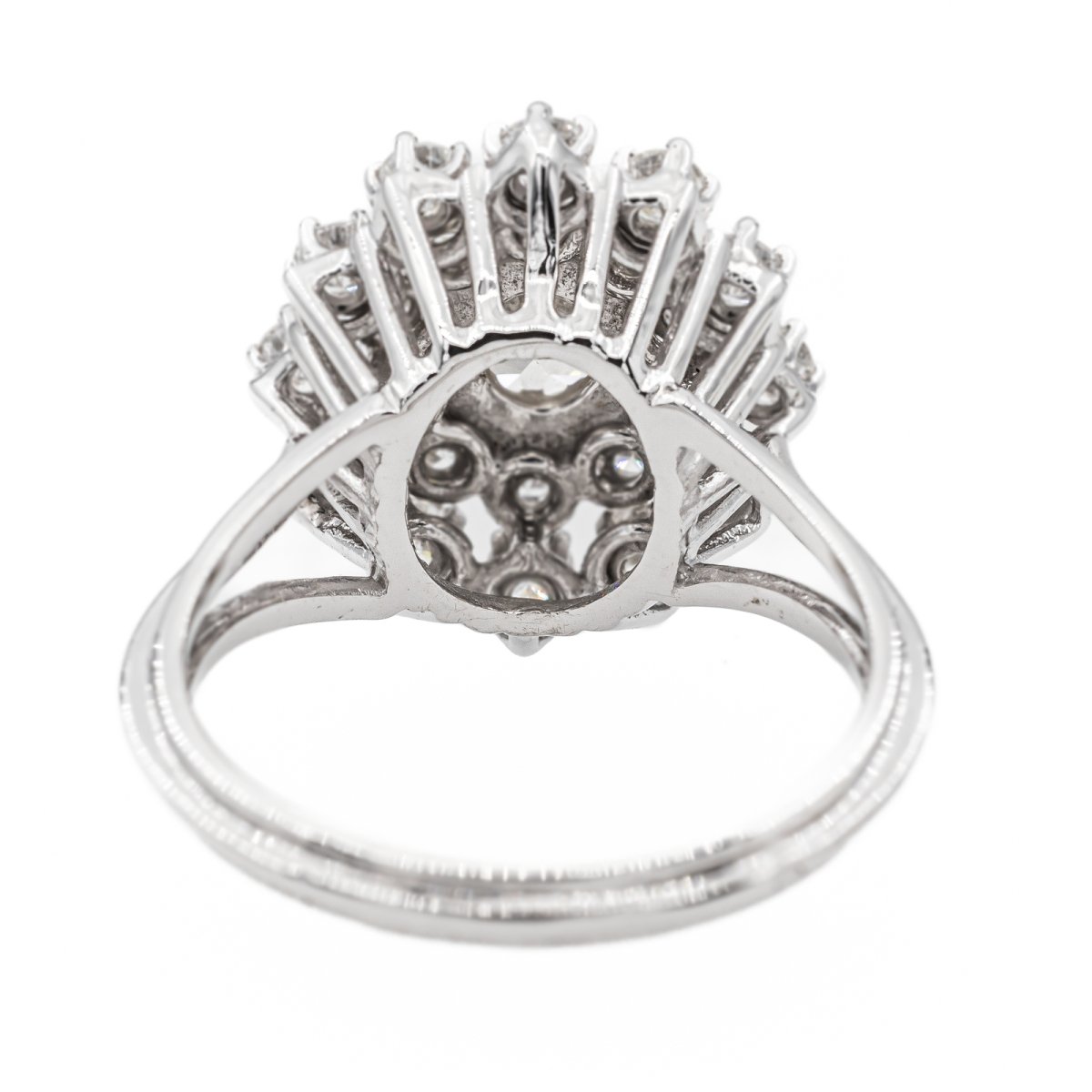 Bague Pompadour en Or blanc et Diamant - Castafiore