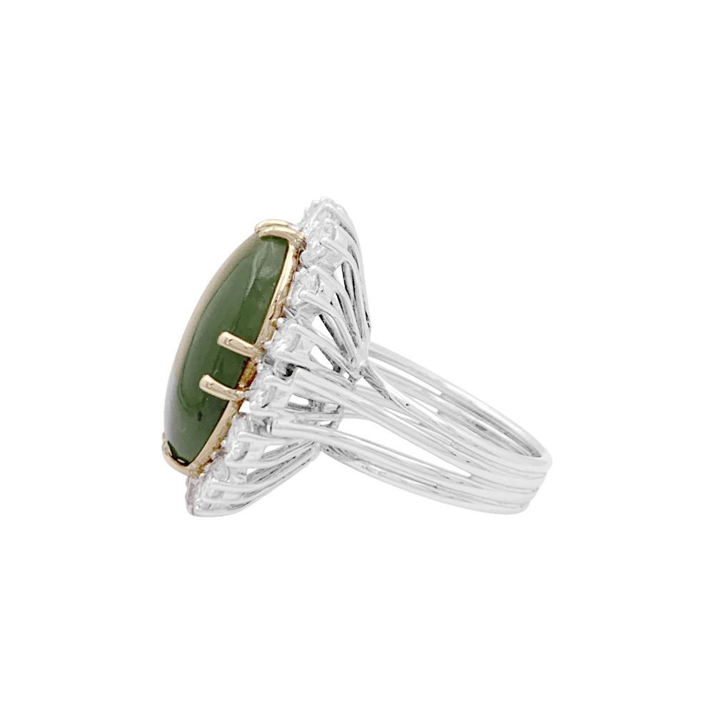 Bague Pompadour en or blanc, jade et diamants - Castafiore