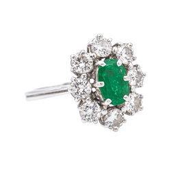 Bague Pompadour en or blanc, platine, émeraude et diamants - Castafiore