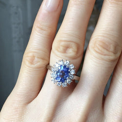 Bague Pompadour en or blanc, platine, saphir, et diamants - Castafiore