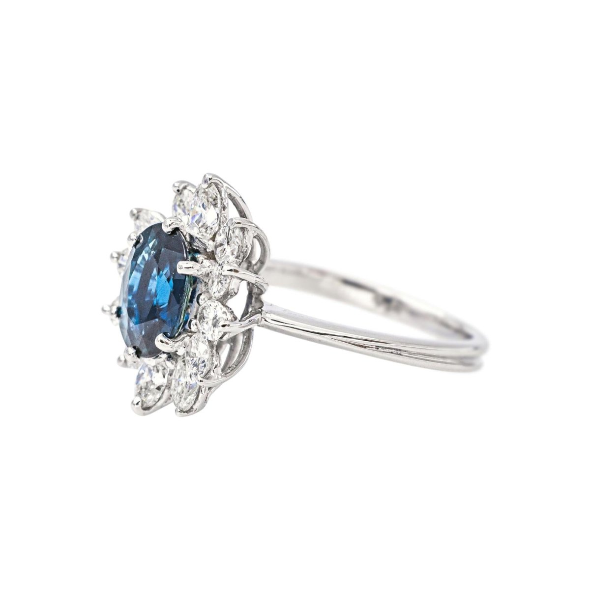Bague Pompadour en or blanc, saphir et diamants - Castafiore