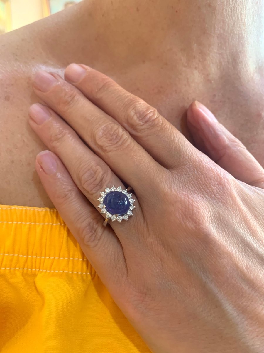 Bague Pompadour en or blanc, saphir et diamants - Castafiore