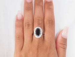 Bague Pompadour en or blanc, saphir et diamants - Castafiore