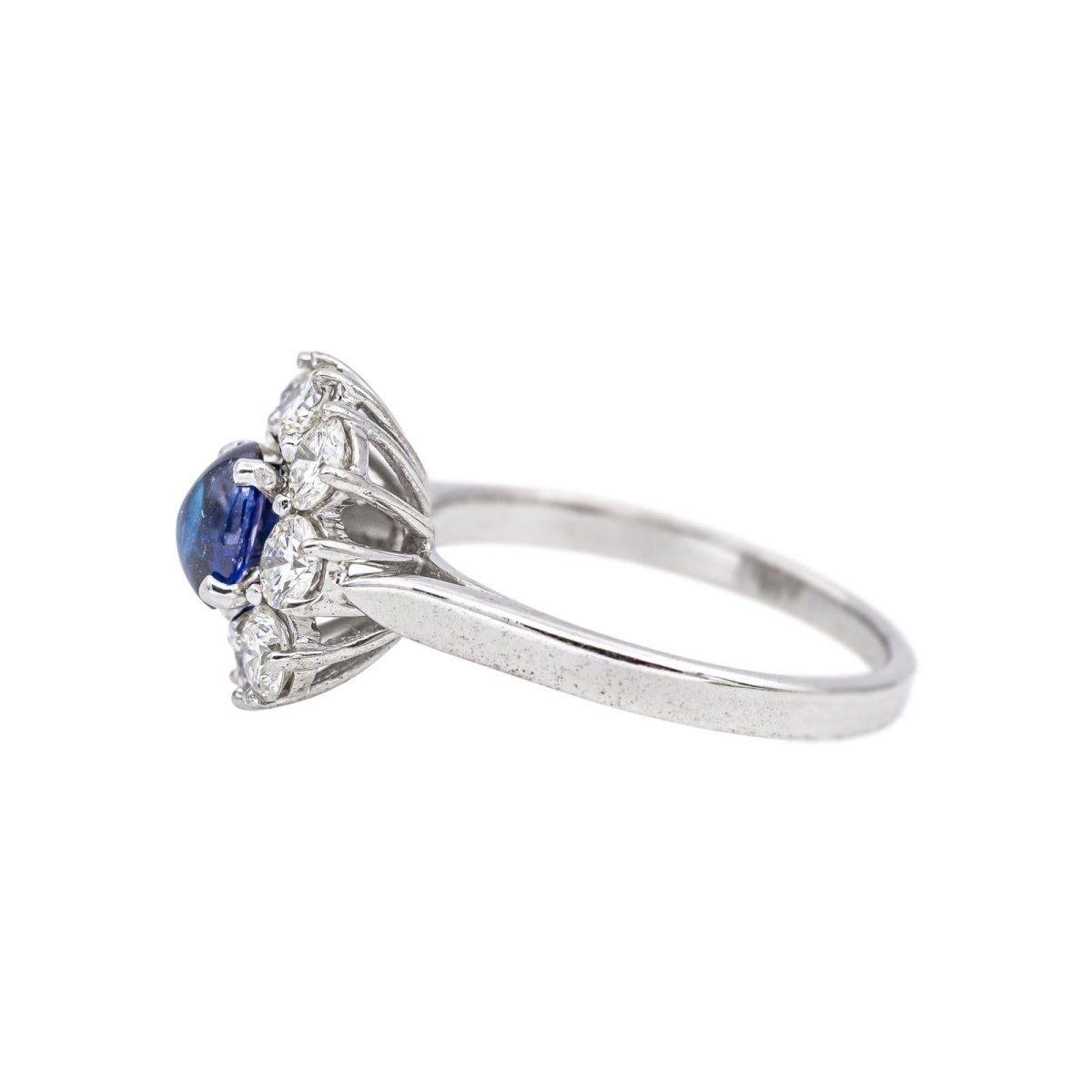 Bague Pompadour en or blanc, saphir et diamants - Castafiore