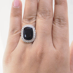 Bague Pompadour en or blanc, saphir et diamants - Castafiore