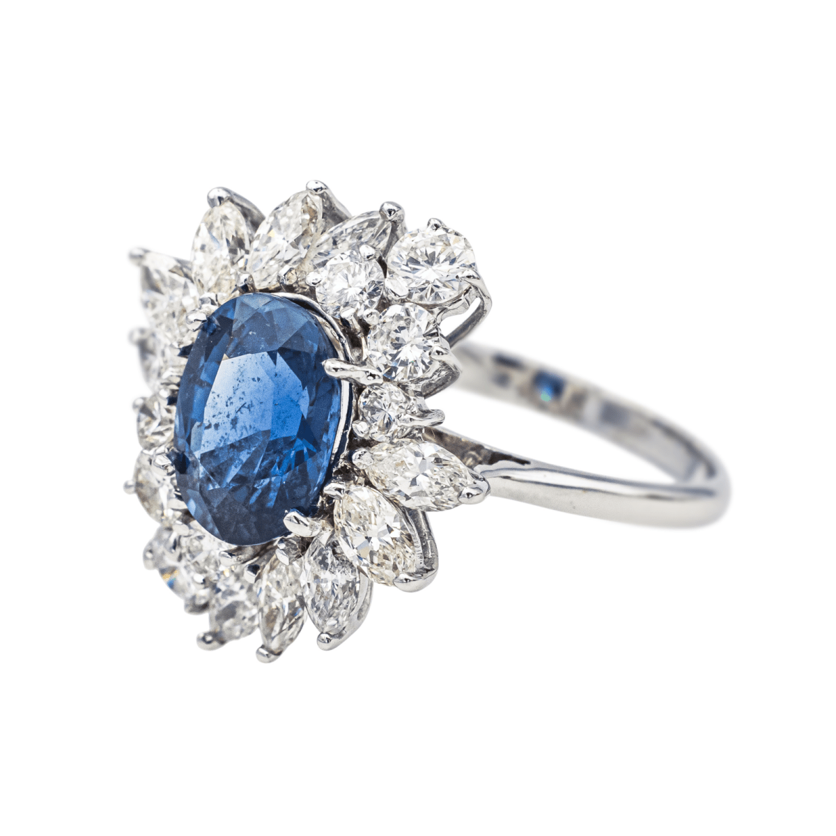 Bague Pompadour en or blanc, saphir et diamants - Castafiore