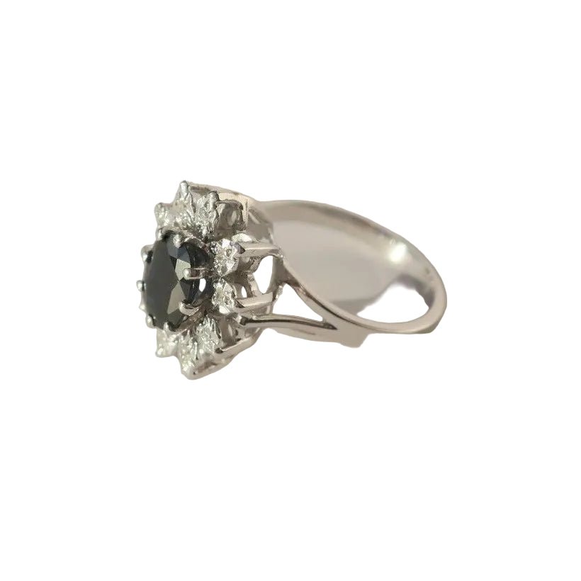 Bague Pompadour en or blanc, saphir et diamants - Castafiore