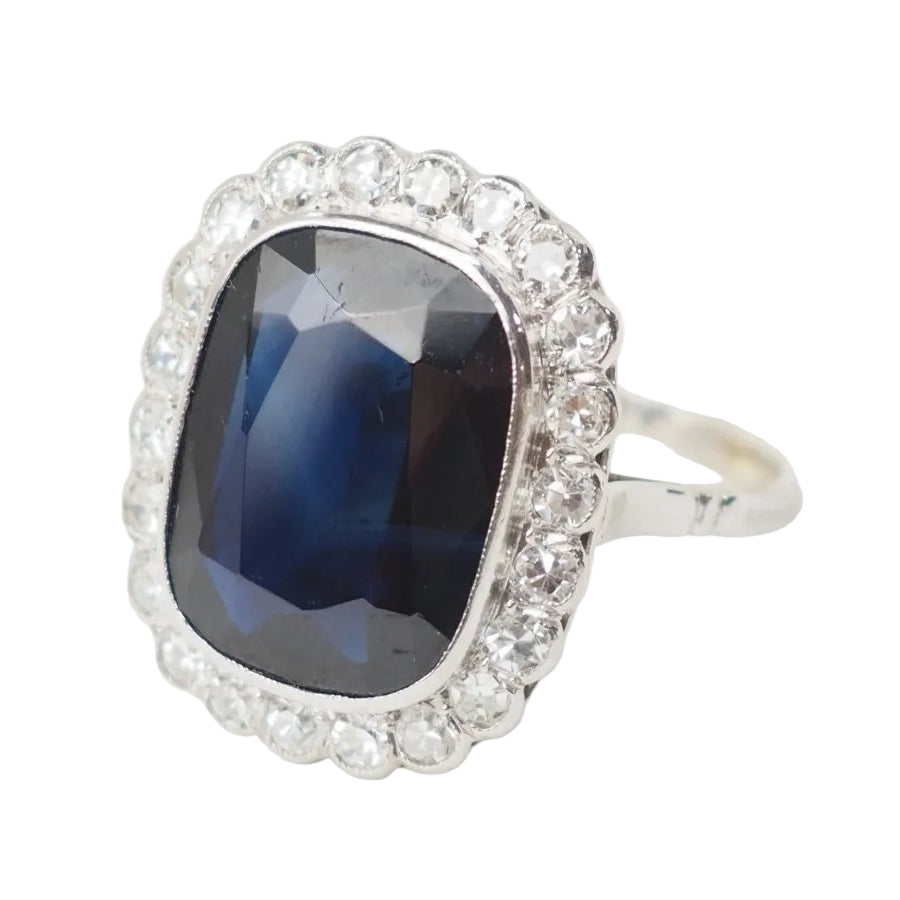 Bague Pompadour en or blanc, saphir et diamants - Castafiore