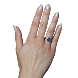 Bague Pompadour en or blanc, tanzanite et diamants - Castafiore