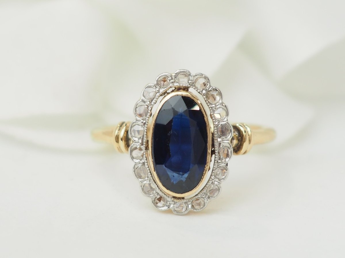 Bague Pompadour en or jaune et diamants - Castafiore