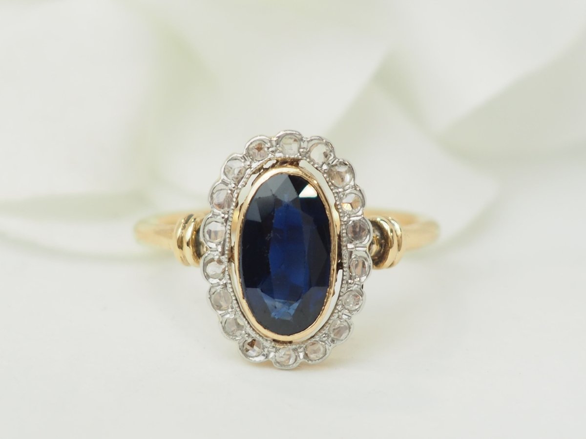 Bague Pompadour en or jaune et diamants - Castafiore