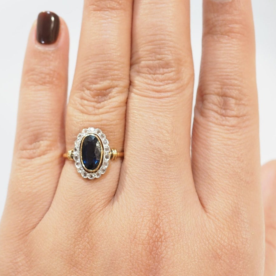 Bague Pompadour en or jaune et diamants - Castafiore