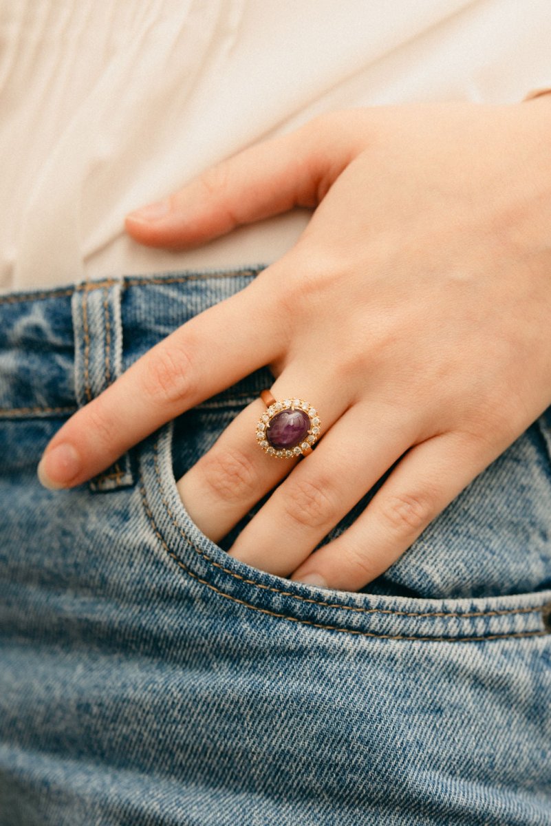 Bague Pompadour en or jaune et rubis - Castafiore
