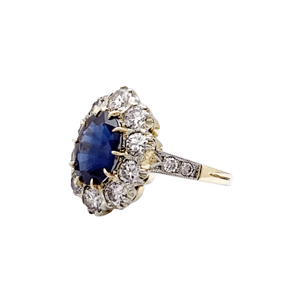 Bague Pompadour en or jaune, or blanc, saphir et diamants - Castafiore