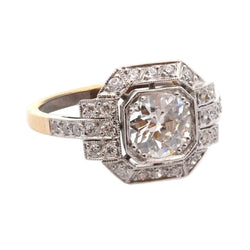 Bague Pompadour en or jaune, platine et diamants - Castafiore