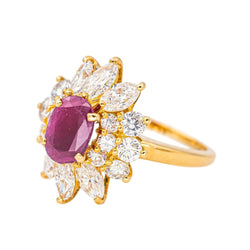 Bague Pompadour en or jaune, rubis et diamants - Castafiore
